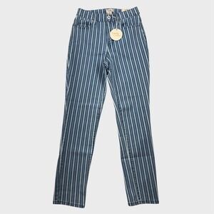 New item (December 15th, 2025 at 4:22 PM)